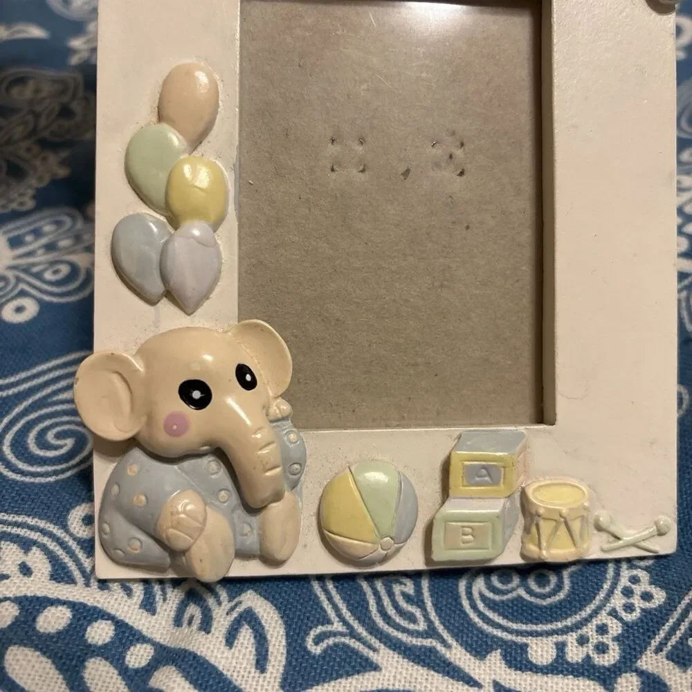 Baby Picture Frame 3D Elephant White Fits 2x3 Photo Baby Shower Infant Gift